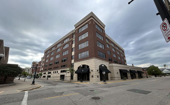 Pictures of Office property located at 102 Jay St, La Crosse, WI 54601 for lease - image #1