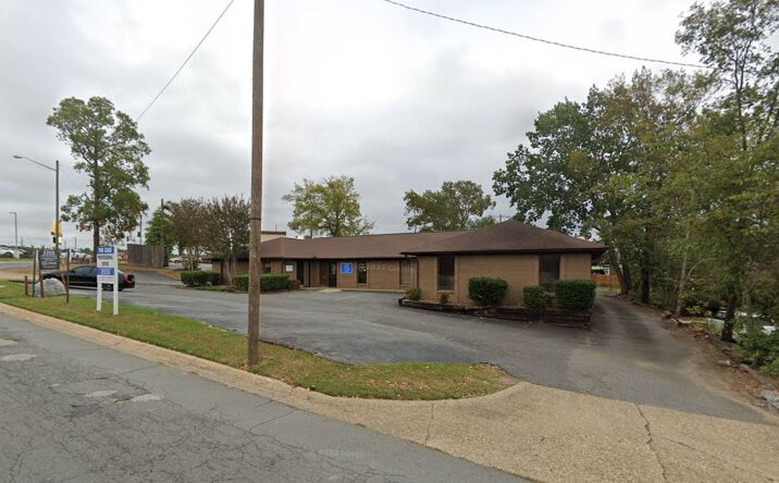 Pictures of Office property located at 1215 Breckenridge Dr, Little Rock, AR 72205 for lease - image #1
