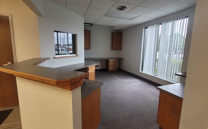 Pictures of Office property located at 5797 Beechcroft Rd, Columbus, OH 43229 for lease - image #1