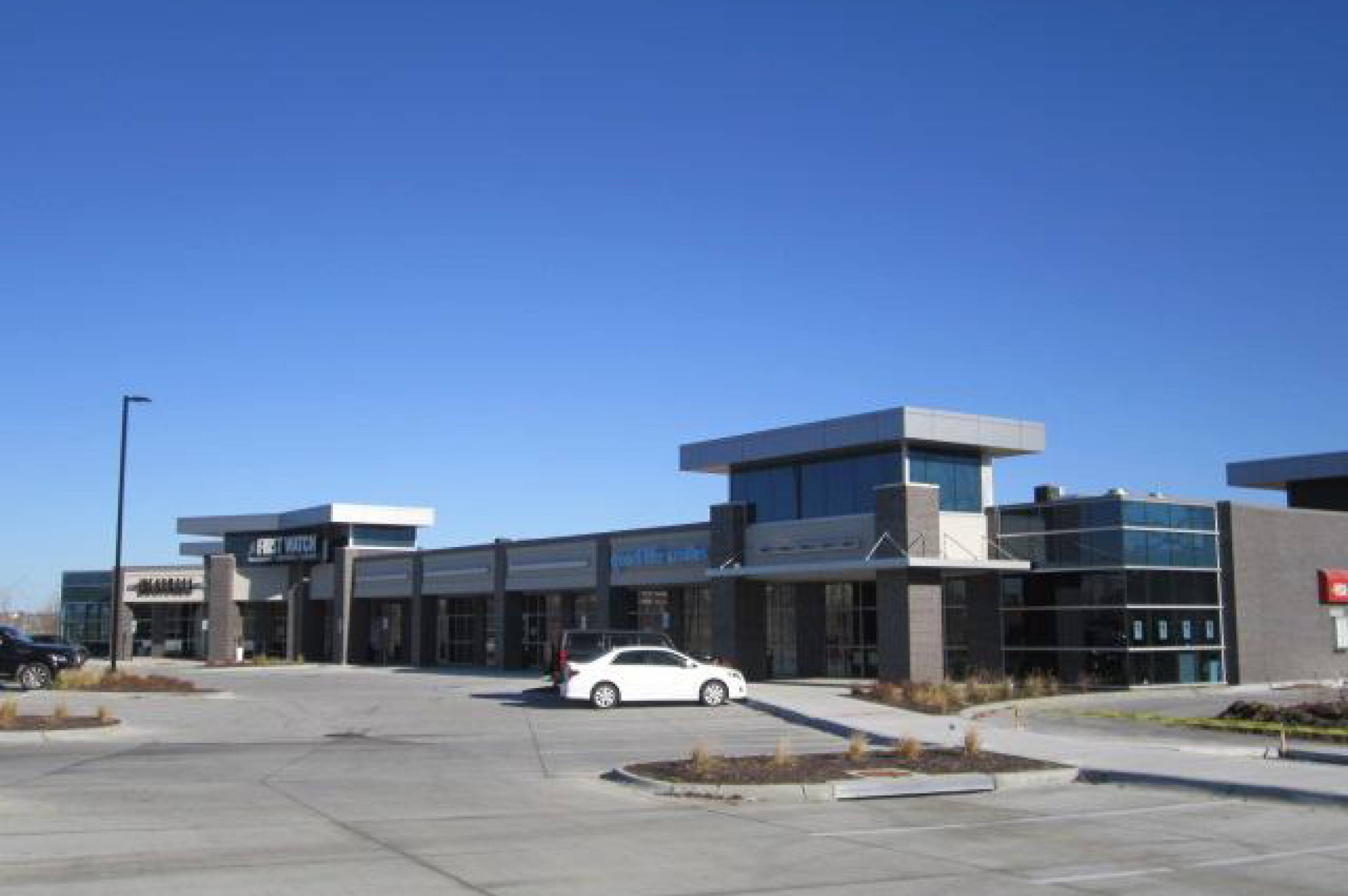 18101 Chicago St, Omaha, NE 68022