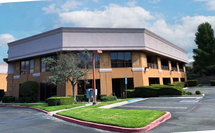 Pictures of Office property located at 270 Conejo Ridge Ave, Thousand Oaks, CA 91361 for lease - image #1