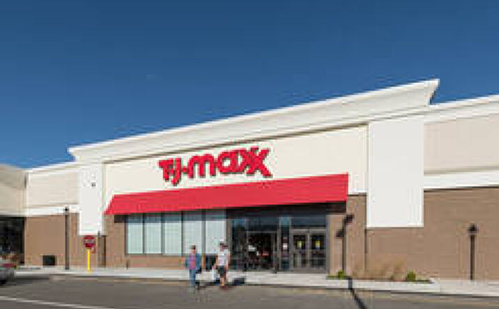Pictures of Retail property located at 646-720 Long Hill Rd, Groton, CT 06340 for lease - image #1