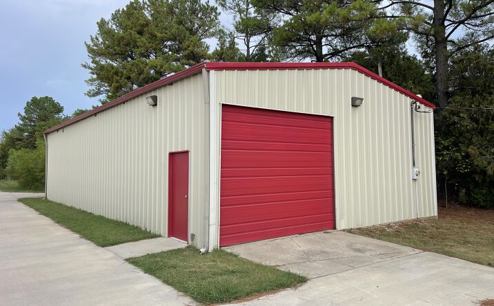 Pictures of Industrial, Office, Special Purpose property located at 15 Oak Dr, Shawnee, OK 74804 for lease - image #1