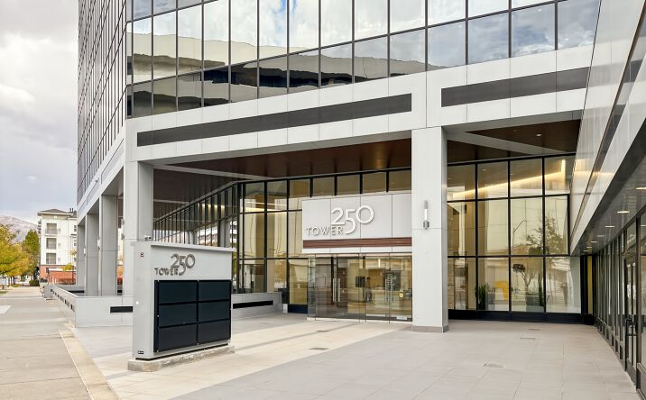Pictures of Office property located at 250 E 200 S, Salt Lake City, UT 84111 for lease - image #1