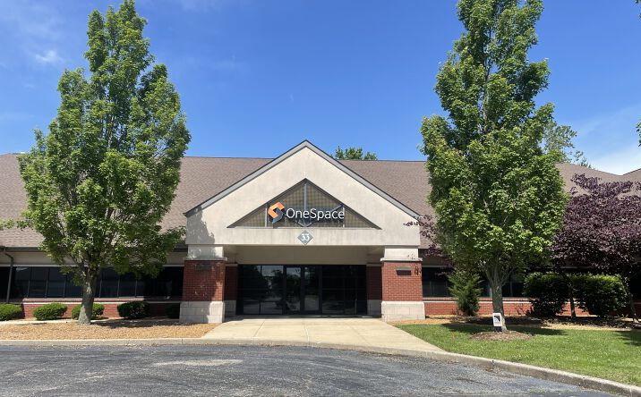 Pictures of Office property located at 33 Bronze Pointe N, Swansea, IL 62226 for lease - image #1