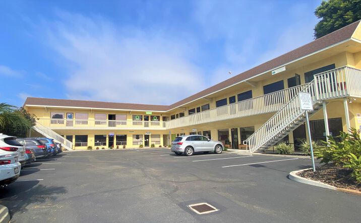 Pictures of Office, Retail property located at 3138 Roosevelt St, Carlsbad, CA 92008 for lease - image #1