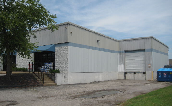 Pictures of Office, Industrial, Special Purpose property located at 1831 Scherer Pkwy, St Charles, MO 63303 for lease - image #1