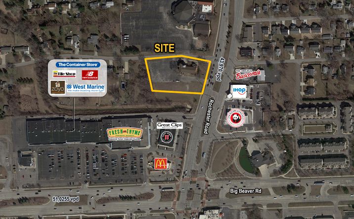 Pictures of Retail property located at 3153 Rochester Rd, Troy, MI 48083 for lease - image #1