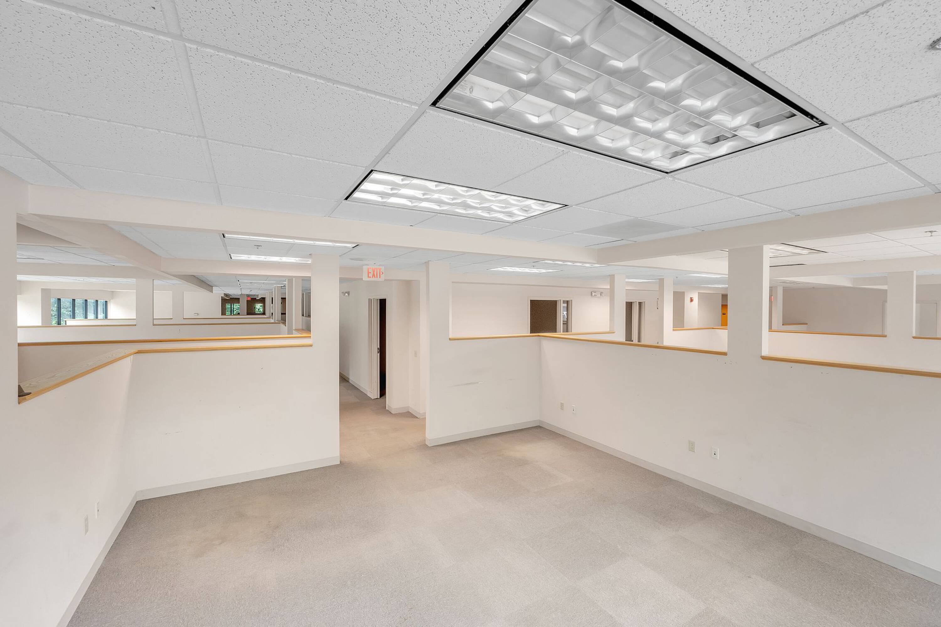 690 Mechanic St, Leominster, MA 01453