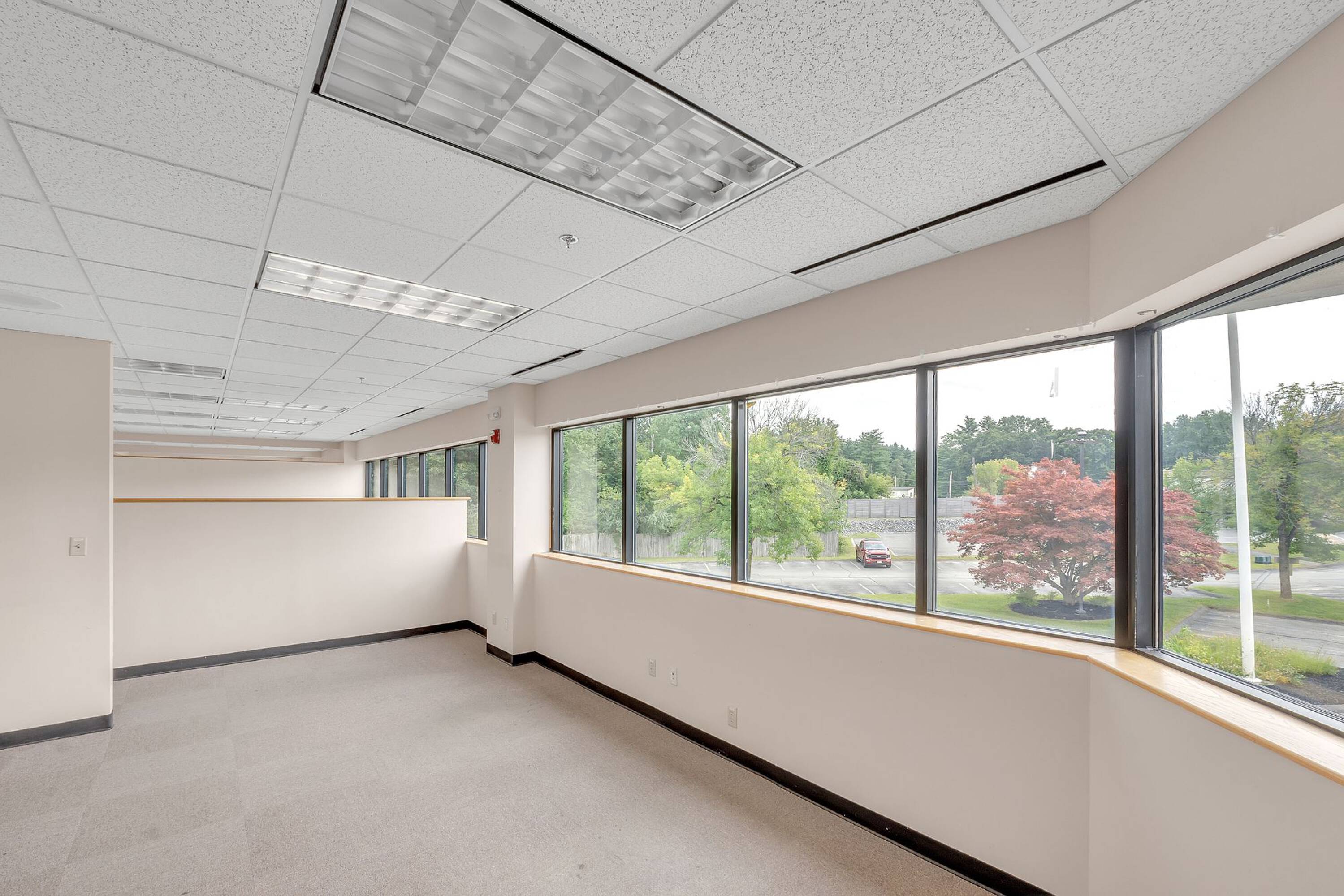 690 Mechanic St, Leominster, MA 01453