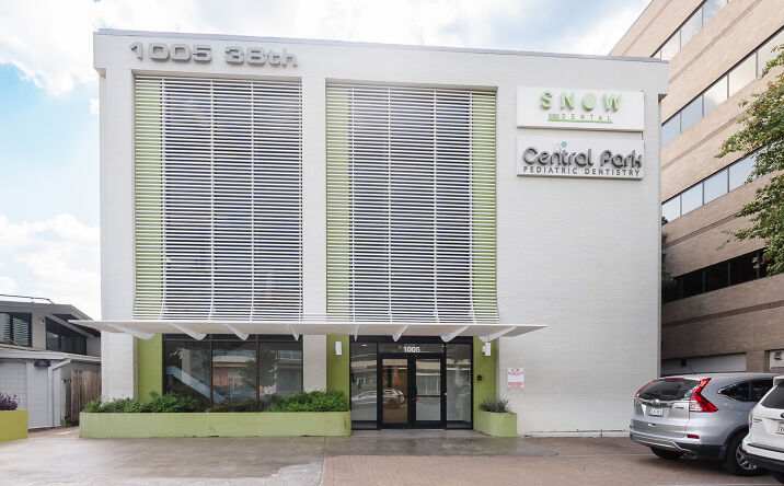 Pictures of Office property located at 1005 W 38th St, Austin, TX 78705 for lease - image #1