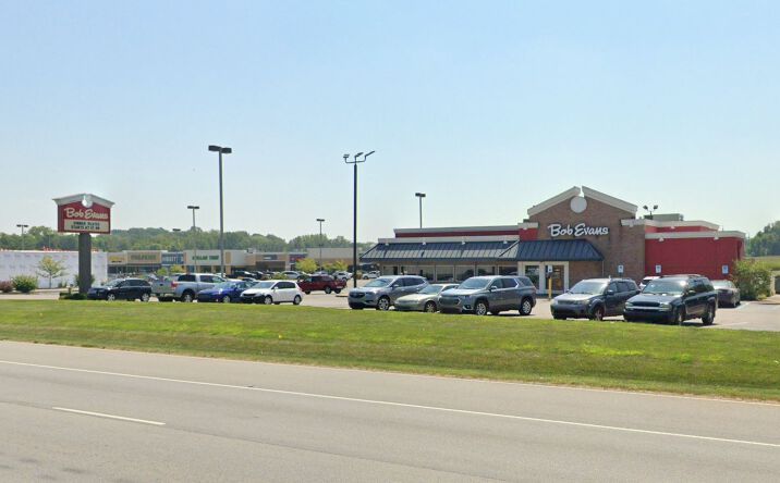 Pictures of Retail property located at 2825 W Broadway St, Princeton, IN 47670 for lease - image #1