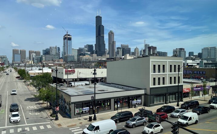 Pictures of Retail, Office property located at 622 W Roosevelt Rd, Chicago, IL 60607 for lease - image #1