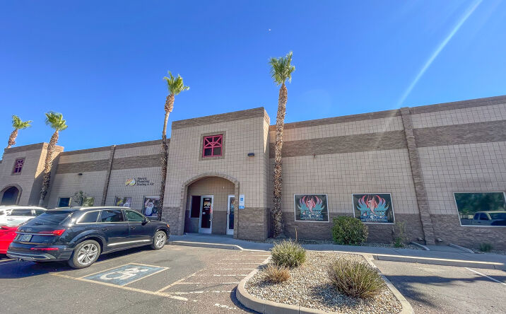 Pictures of Industrial property located at 1515 W Deer Valley Rd, Phoenix, AZ 85027 for lease - image #1