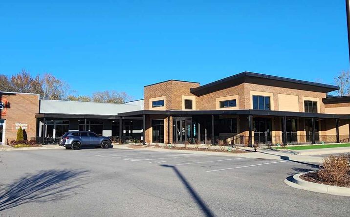 Pictures of Retail property located at 1650 Church St, Conway, SC 29526 for lease - image #1