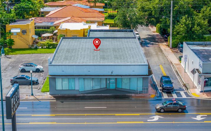 Pictures of Retail property located at 5430 SW 8th St, Coral Gables, FL 33134 for lease - image #1
