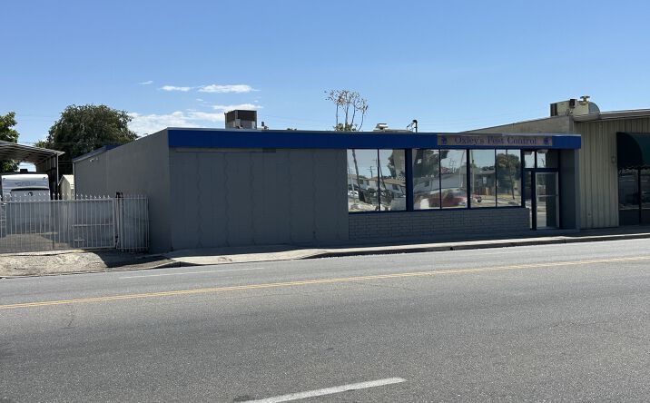 Pictures of Office, Industrial property located at 915 34th St, Bakersfield, CA 93301 for lease - image #1