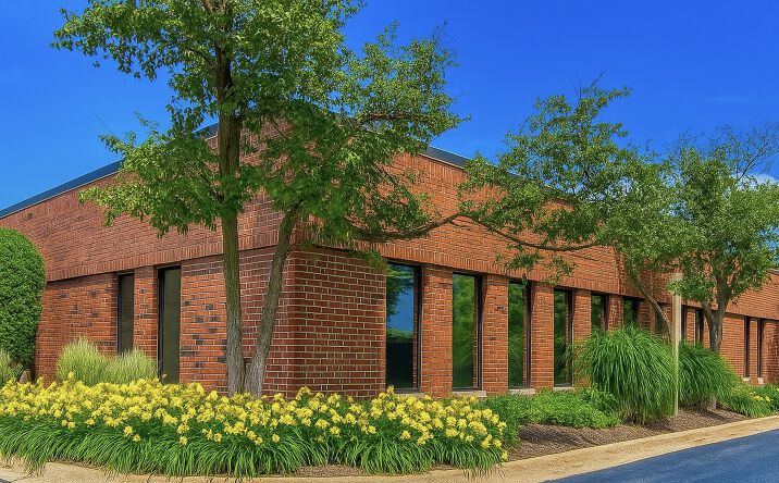 Pictures of Office property located at 2200 Hicks Rd, Rolling Meadows, IL 60008 for lease - image #1