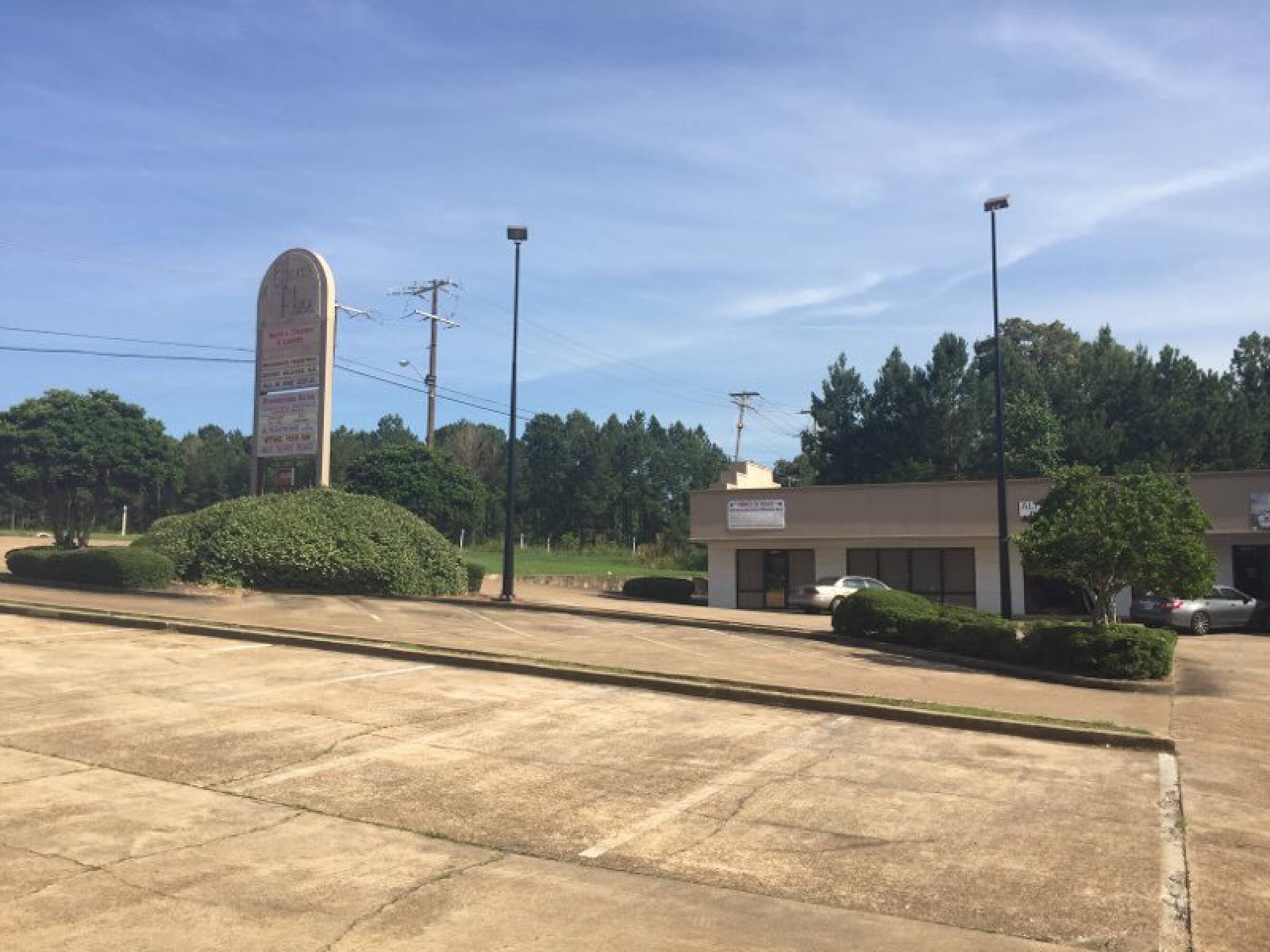 4611 Terry Rd, Jackson, MS 39212