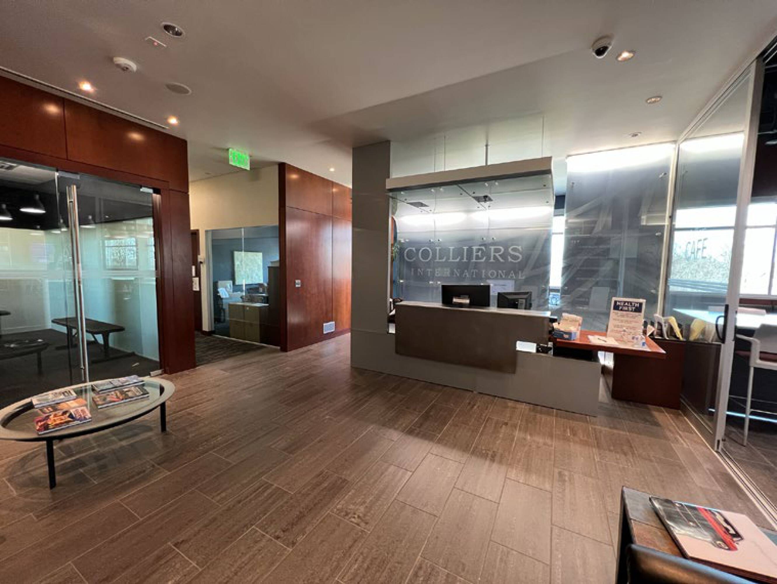 2 Corporate Dr, Southfield, MI 48076