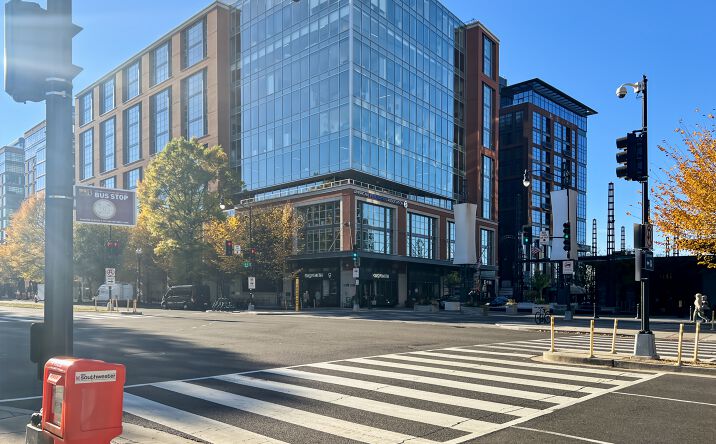 Pictures of Office property located at 800 Maine Ave SW, Washington, DC 20024 for lease - image #1