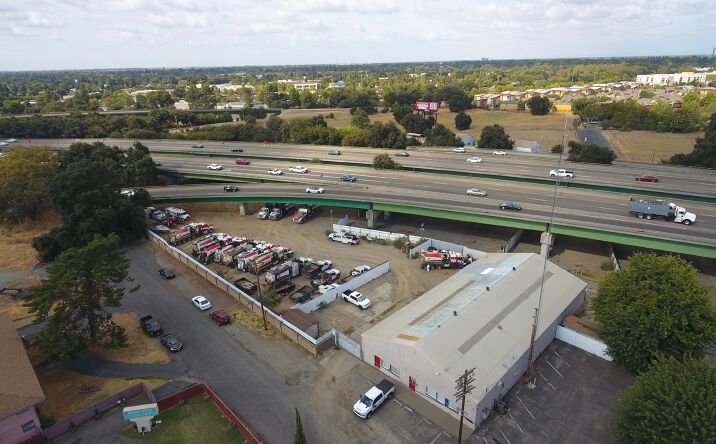 Pictures of Retail, Office, Industrial property located at 909 Soule St, West Sacramento, CA 95691 for lease - image #1
