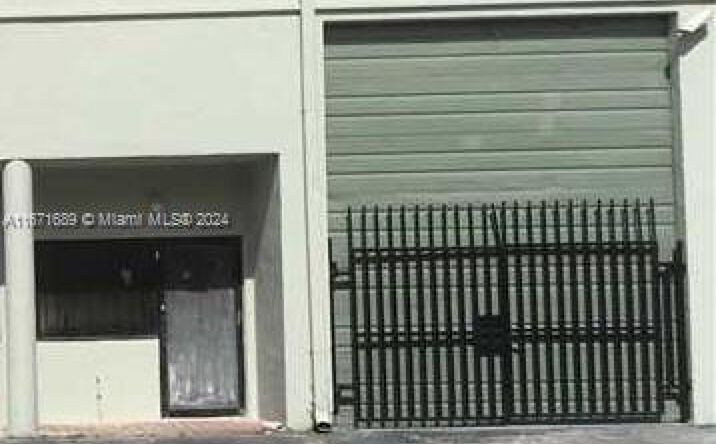 Pictures of Industrial property located at 8726 NW 119th St # 10, Hialeah Gardens, FL 33018 for lease - image #1
