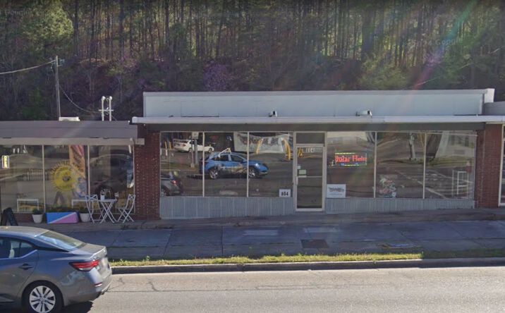 Pictures of Retail property located at 800 Chickamauga Ave, Rossville, GA 30741 for lease - image #1