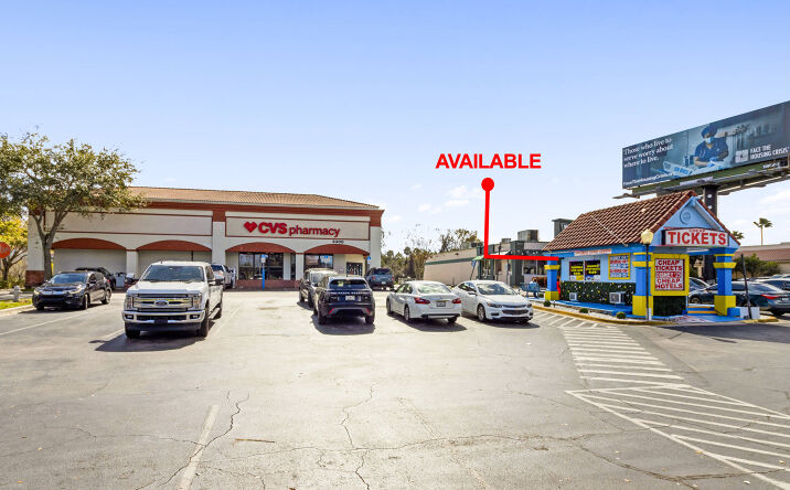 Pictures of Retail property located at 5304 W Irlo Bronson Memorial Hwy, Kissimmee, FL 34746 for lease - image #1