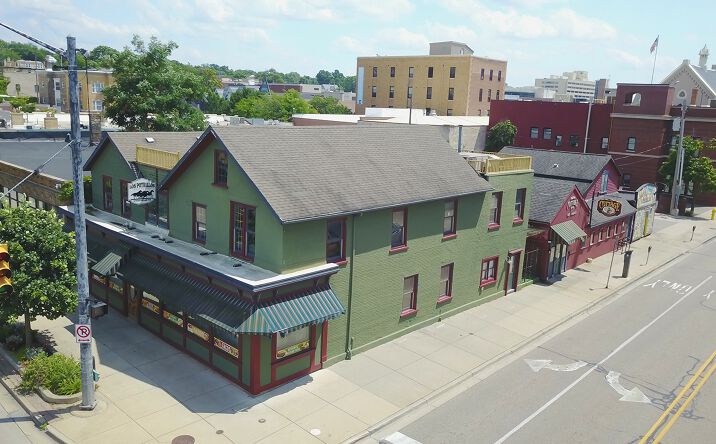 Pictures of Retail property located at 136 Fulton St E, Grand Rapids, MI 49503 for lease - image #1