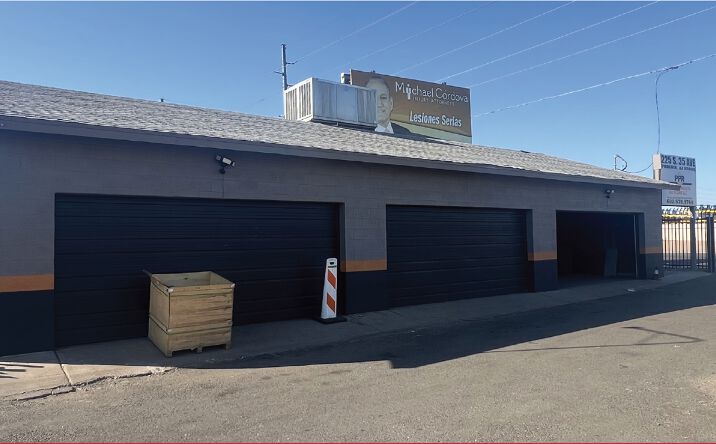 Pictures of Industrial, Special Purpose property located at 225 S 35th Ave, Phoenix, AZ 85009 for lease - image #1