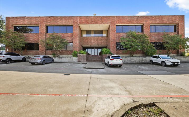 Pictures of Office property located at 500 Turtle Cove Blvd, Rockwall, TX 75087 for lease - image #1