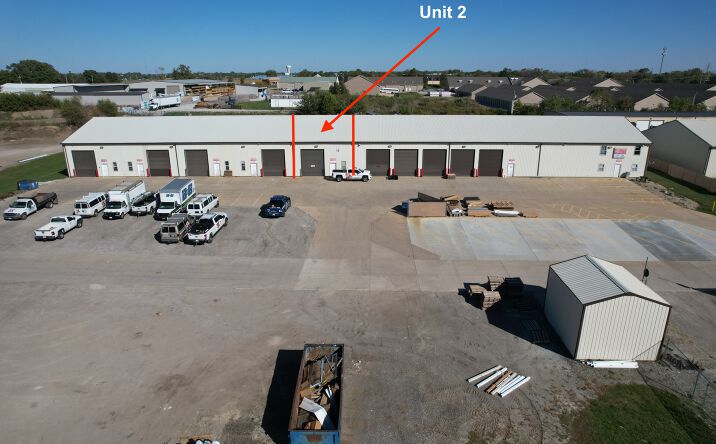 Pictures of Industrial property located at 305 Tiffany Ct, Champaign, IL 61822 for lease - image #1
