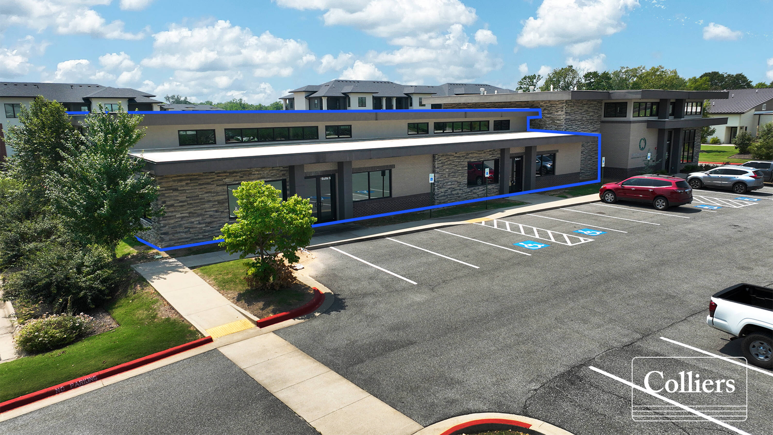 800 SE Plaza Ave, Bentonville, AR 72712