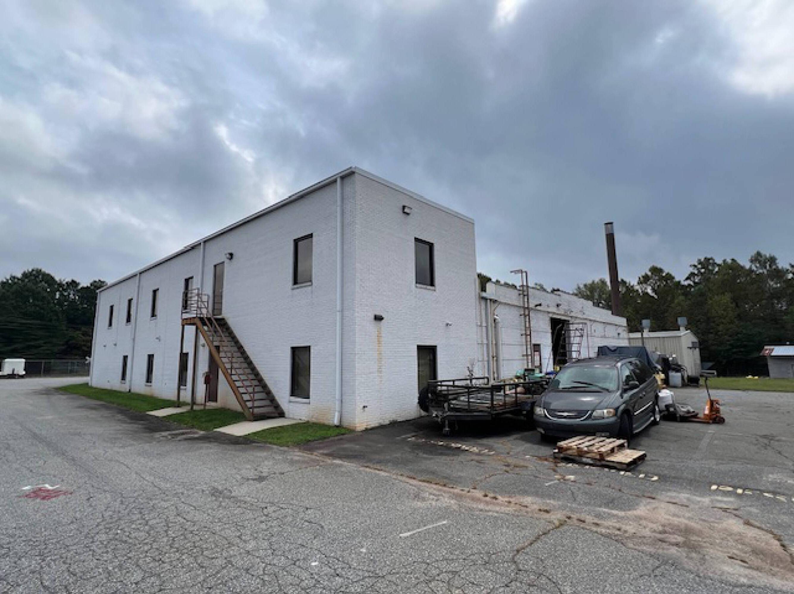 2512 Norwood St SW, Lenoir, NC 28645