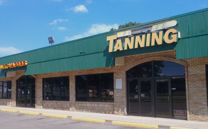 Pictures of Retail property located at 1131 S Wayne Rd, Westland, MI 48186 for lease - image #1