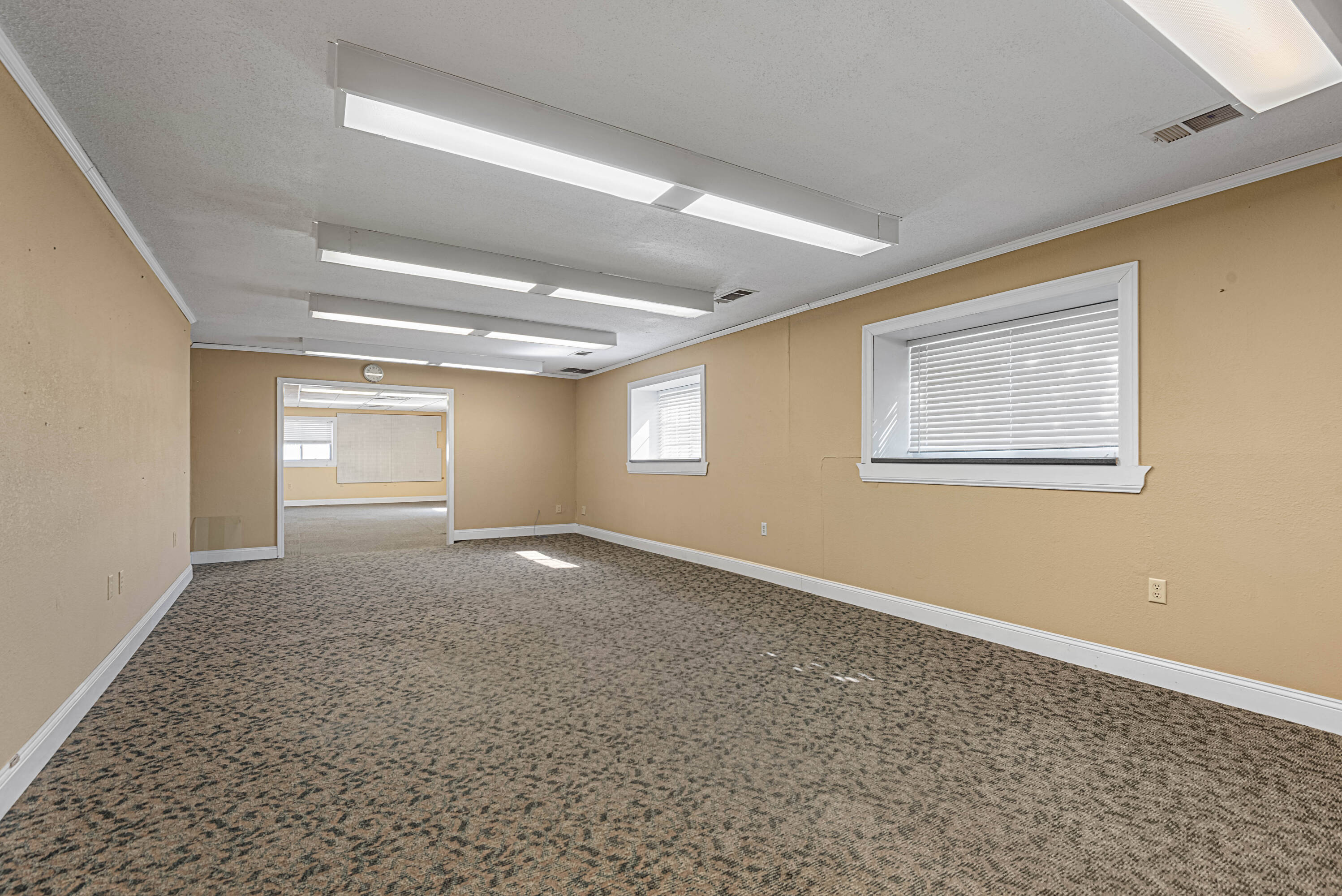 2720 Amherst Ave, Manhattan, KS 66502