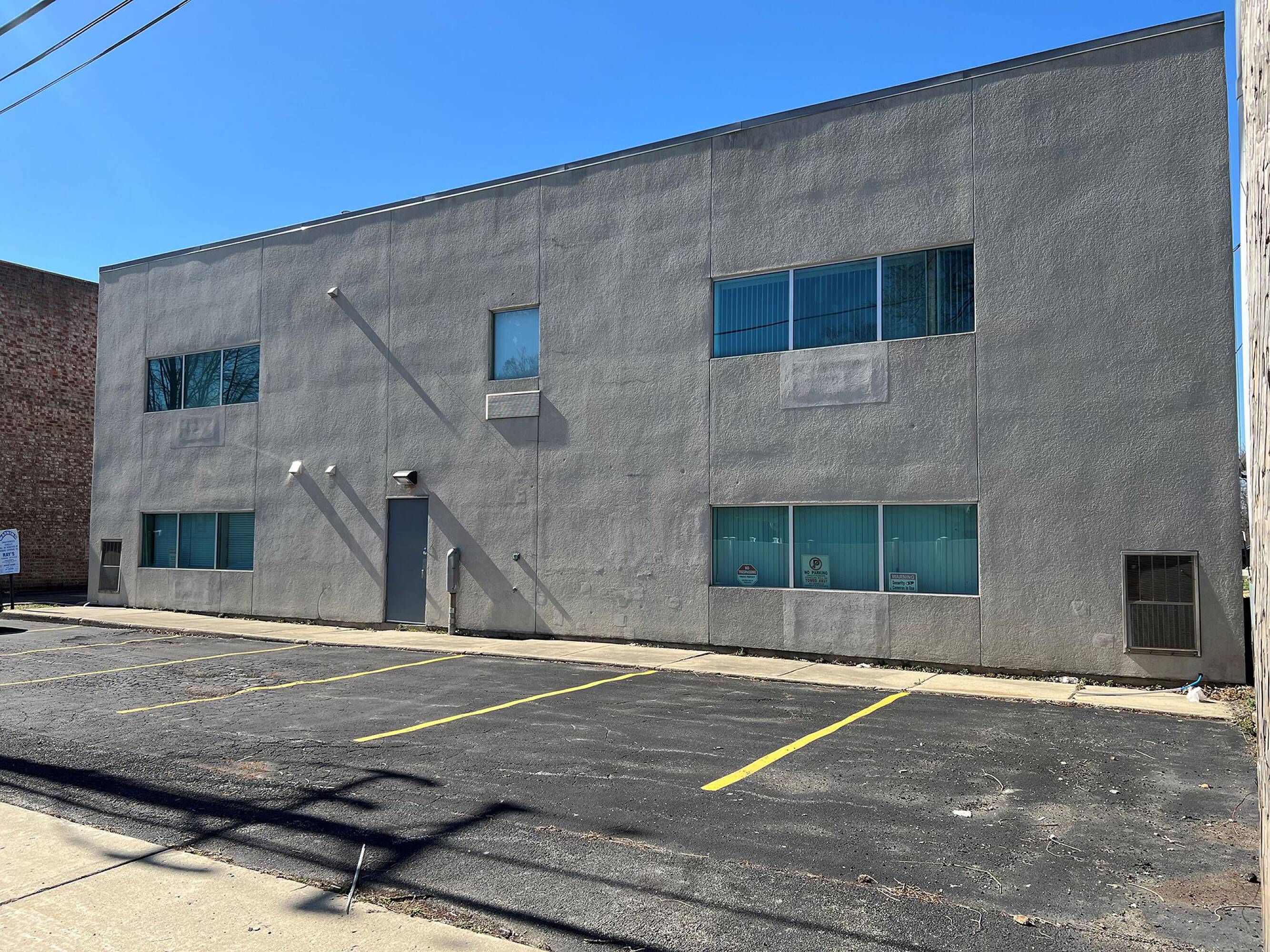 343 N Wood Dale Rd, Wood Dale, IL 60191