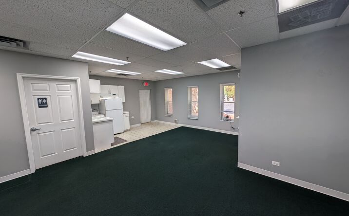 Pictures of Office property located at 851 S Raddant Rd, Batavia, IL 60510 for lease - image #1