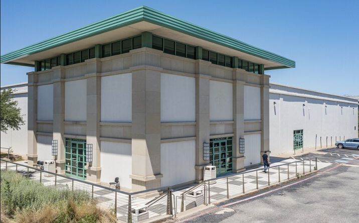 Pictures of Office property located at 1329 W Walnut Hill Ln, Irving, TX 75038 for lease - image #1