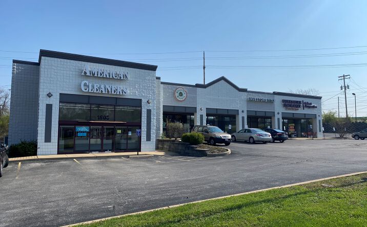 Pictures of Retail, Office property located at 1895 Richardson Rd, Arnold, MO 63010 for lease - image #1