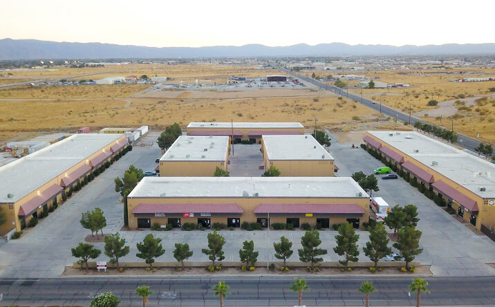Pictures of Retail, Office, Industrial property located at 17229 Lemon St, Hesperia, CA 92345 for lease - image #1