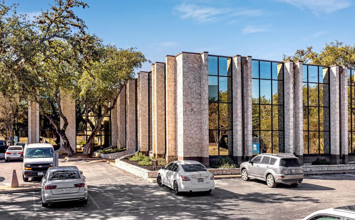 Pictures of Office property located at 8632 Fredericksburg Rd, San Antonio, TX 78240 for lease - image #1