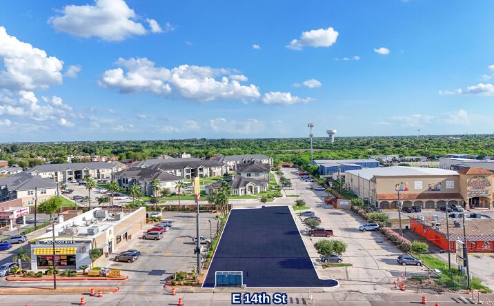 Pictures of Retail, Office, Restaurant property located at 4454 E 14th Street, Brownsville, TX 78521 for lease - image #1