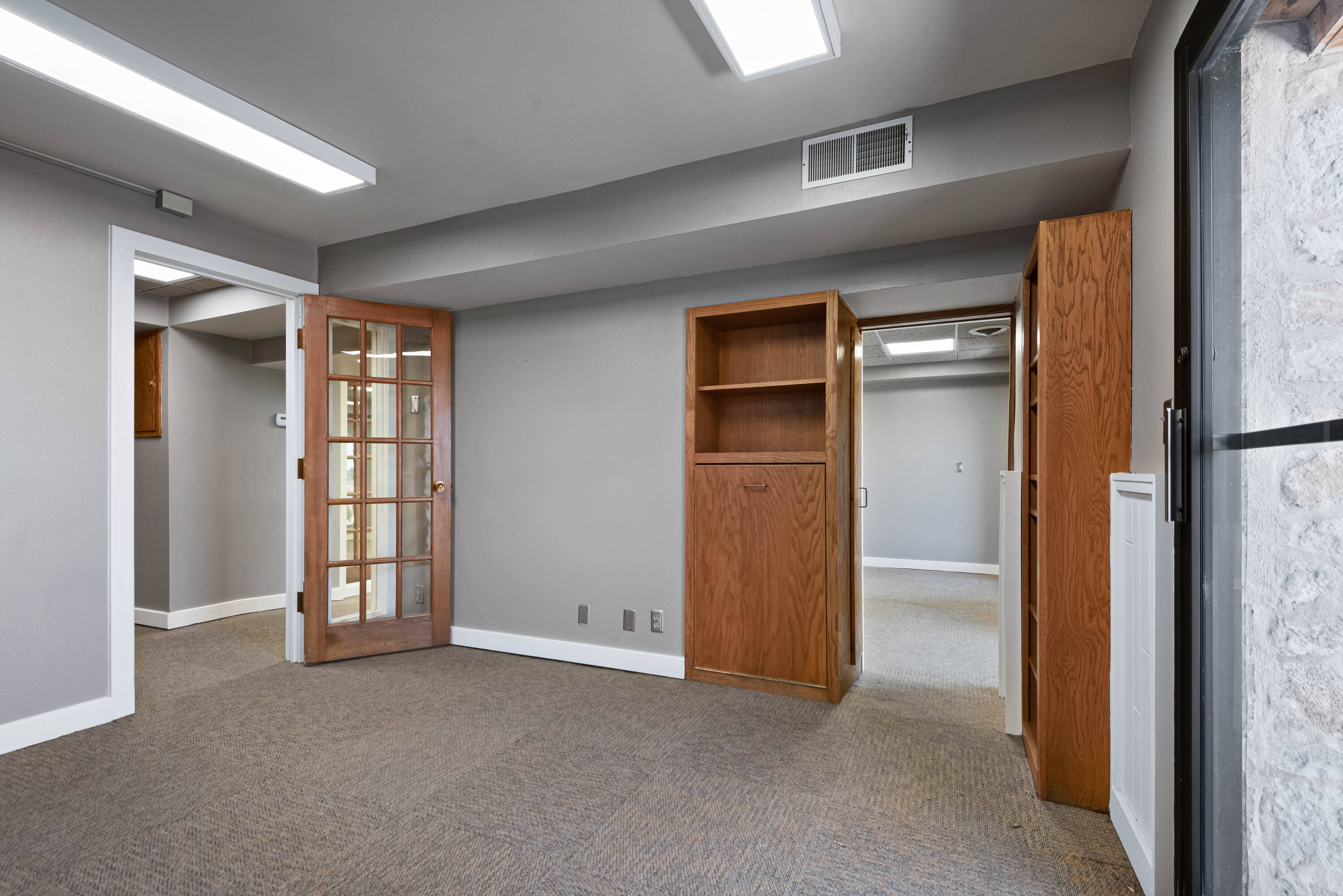 1105 Hylton Heights Rd, Manhattan, KS 66502