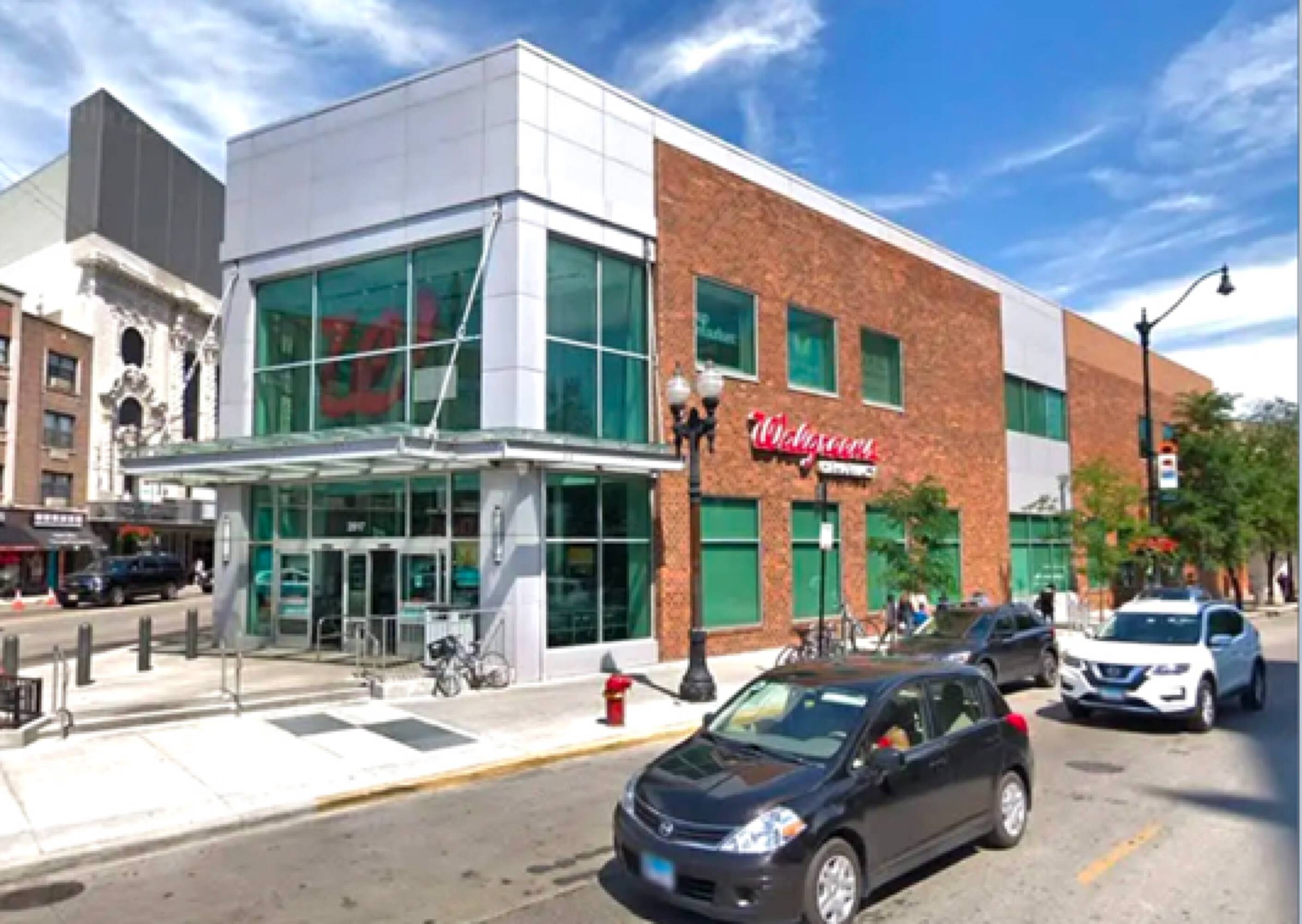 2817 N Clark St, Chicago, IL 60657