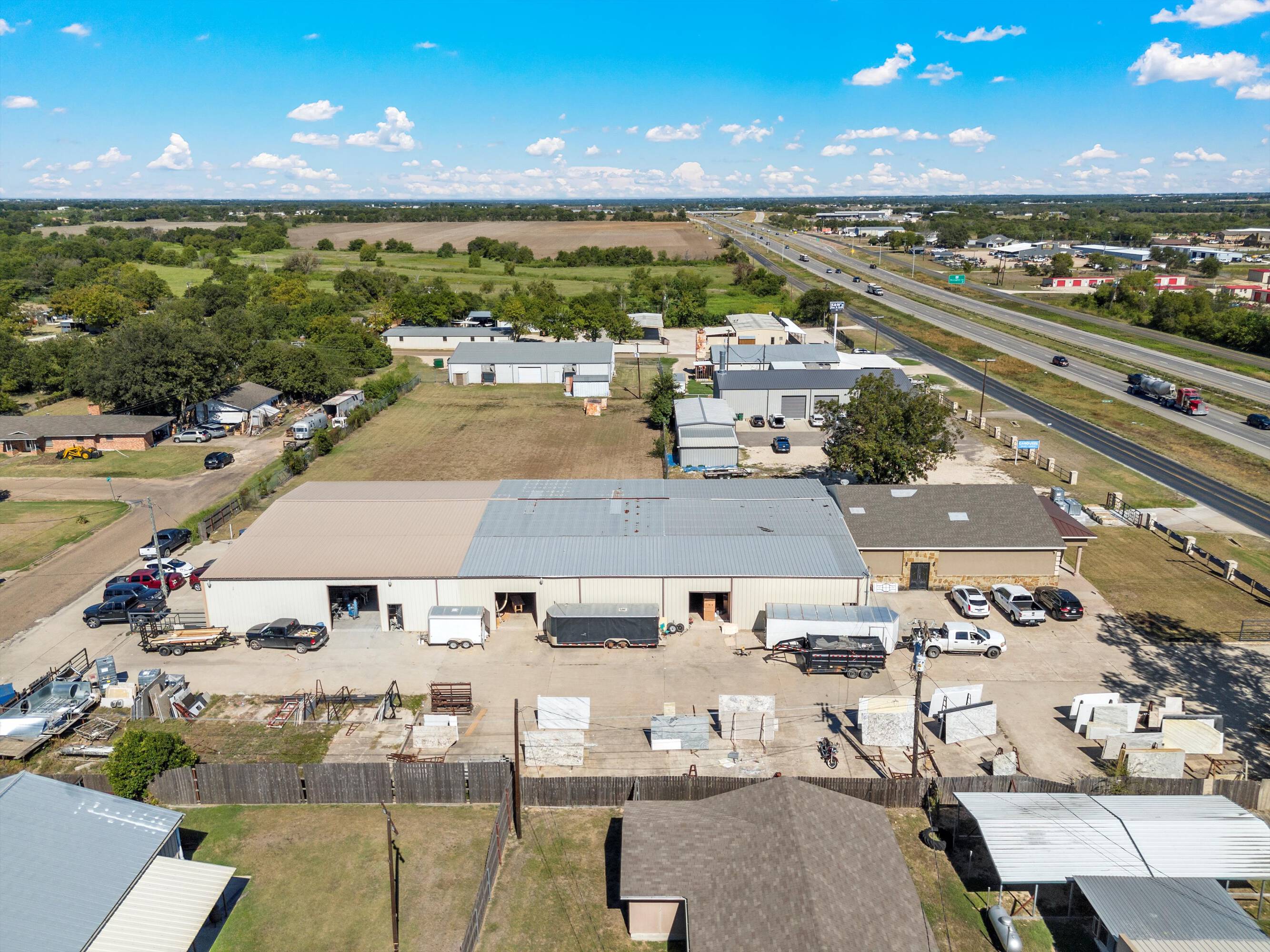 6175 N State Hwy 6, Woodway, TX 76712