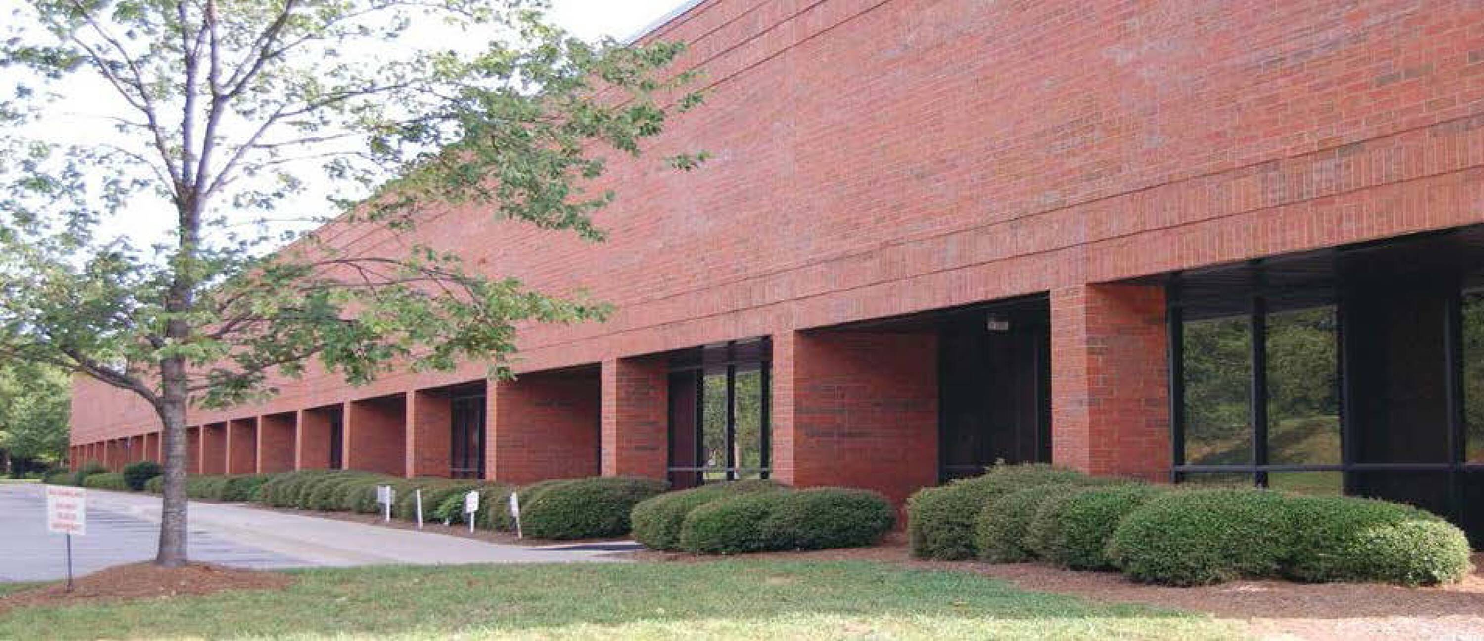 3380 Town Point Dr NW, Kennesaw, GA 30144