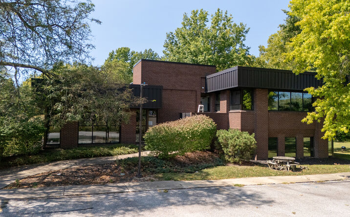 Pictures of Office property located at 8339 Tyler Blvd, Mentor, OH 44060 for lease - image #1