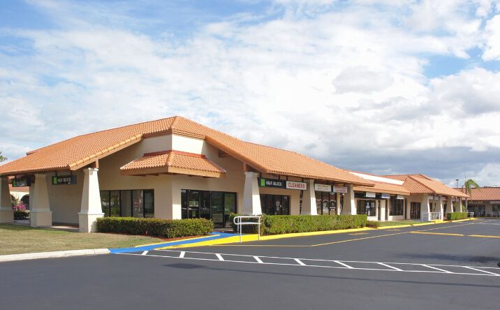 Pictures of Retail, Office property located at 23002 Sandalfoot Plaza Dr, Boca Raton, FL 33428 for lease - image #1